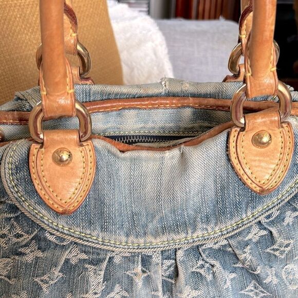 Authentic LOUIS VUITTON blue monogram denim NEO CABBY MM w/strap - Picture 9 of 16